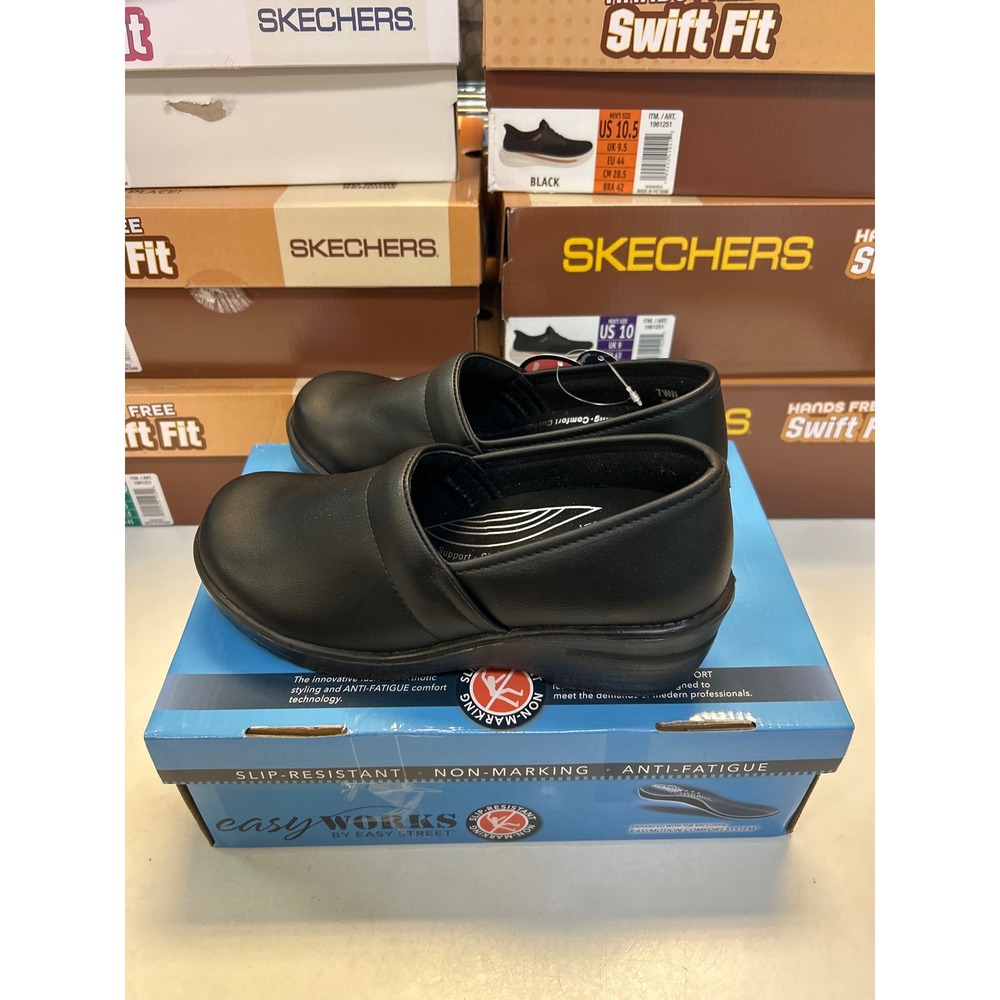 Easy Works Lyndee Clogs Women 7W Black Slip Resistant Work Shoes 0619